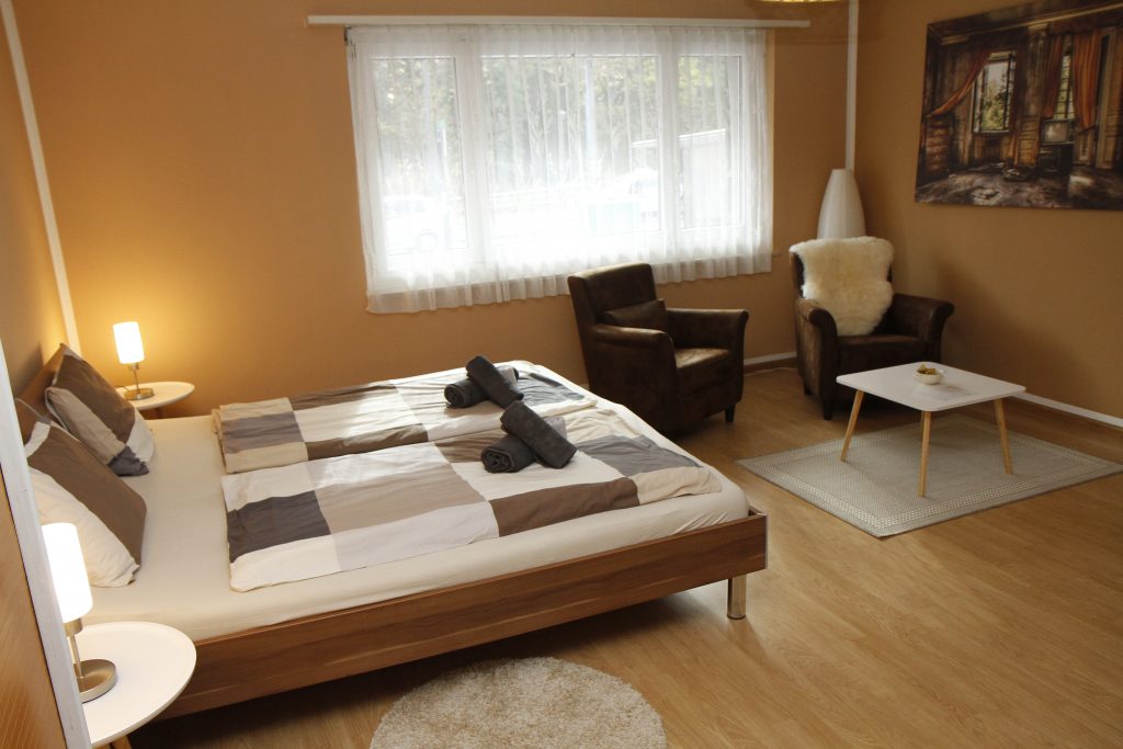 B&B Basel MG 0400 scaled